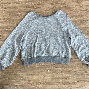 Abercrombie and Fitch top🤍